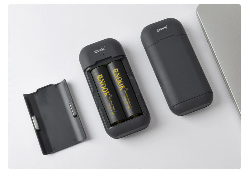 Pengisi baterai lithium ion 18650 21700 yang bisa dilepas tipe C Fast Charging Power Bank