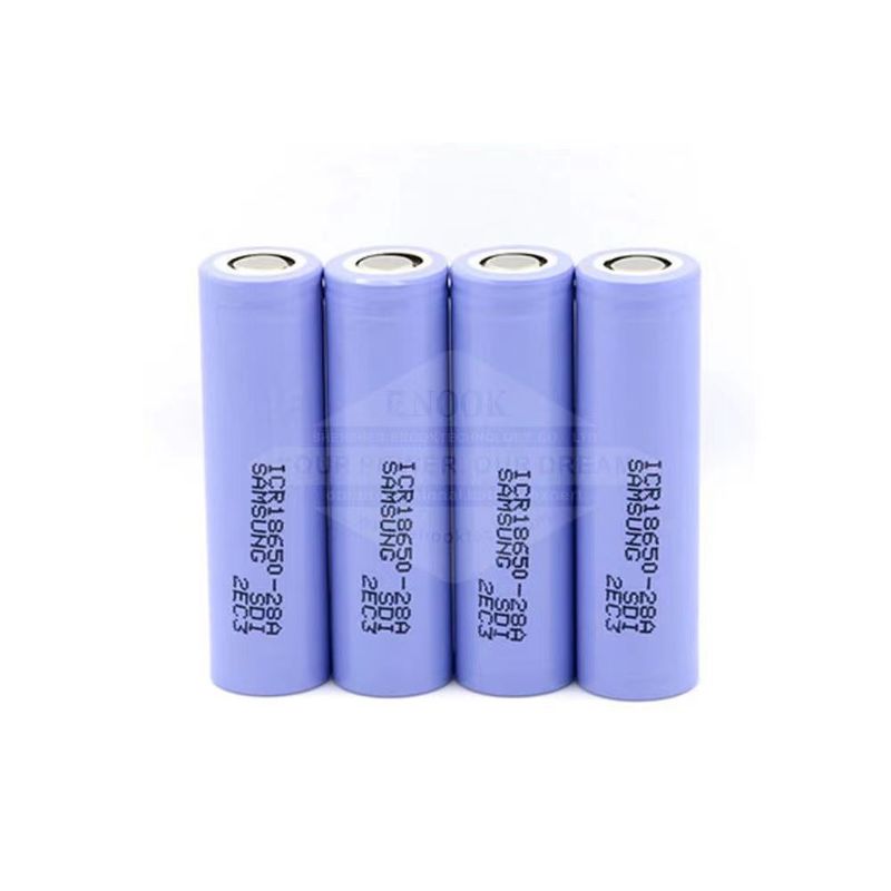 Baterai Li-Ion 3.7 V 18650 yang dapat diisi ulang Baterai Li-Ion 2800mAh Baterai Lithium Ion bertenaga tinggi