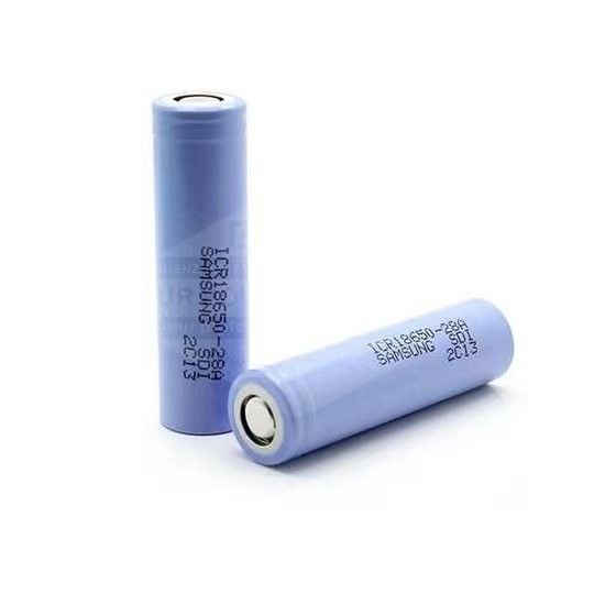 Baterai Li-Ion 3.7 V 18650 yang dapat diisi ulang Baterai Li-Ion 2800mAh Baterai Lithium Ion bertenaga tinggi