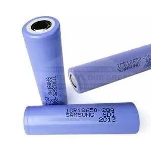 Baterai Li-Ion 3.7 V 18650 yang dapat diisi ulang Baterai Li-Ion 2800mAh Baterai Lithium Ion bertenaga tinggi